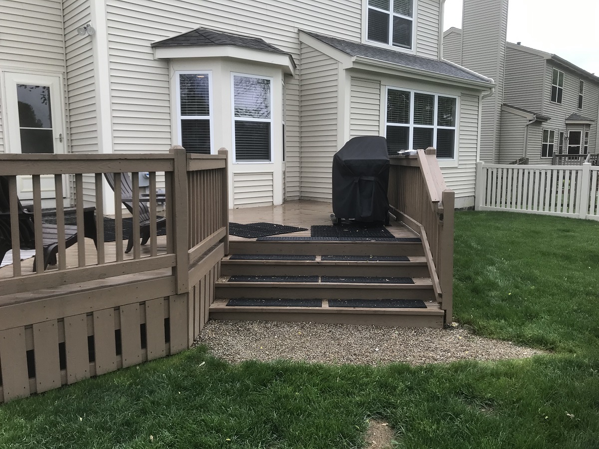 outdoor deck 
